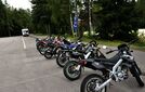 Mopoilijoiden mitta täyttyi poliisiin: Mielenosoitus