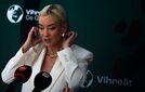 Kohun keskelle joutunut Sofia Virta aikoo palauttaa palkkionsa