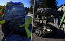 Ambulanssi ja traktori rajussa kolarissa – Kuvat paljastavat karmeat tuhot