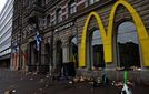 24-vuotias nainen ei päässyt jonon ohi McDonald’siin, soitti miesystävänsä hätiin – Molemmille tuomio
