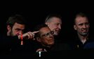 Alexander Stubb yllätti Eppu Normaalin keikalla – Yleisö yltyi hurjiin suosion­osoituksiin