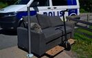 Poliisi pysäytti sohvan