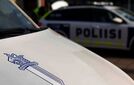 Raju rähäkkä hautajaisissa – Poliisi paikalle
