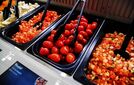 Nainen pilasi Citymarketin koko salaattibaarin Oulussa